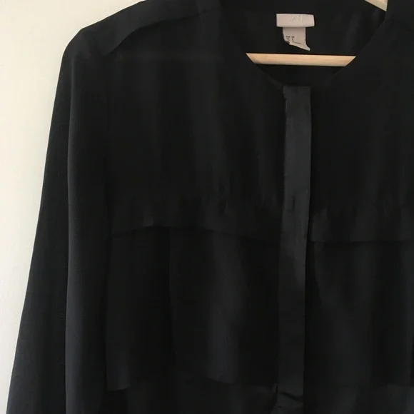 CLOSET CLEAR OUT - sophisticated black georgette and satin oversized shirt - Picture 4 of 10
